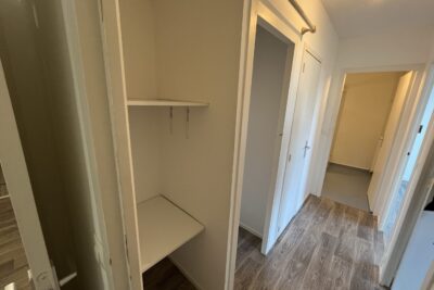 Agrandir l'image 7 sur 9, fenêtre modale