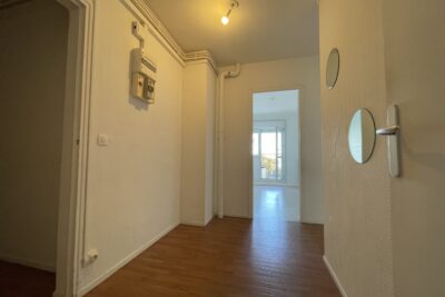 Agrandir l'image 8 sur 9, fenêtre modale