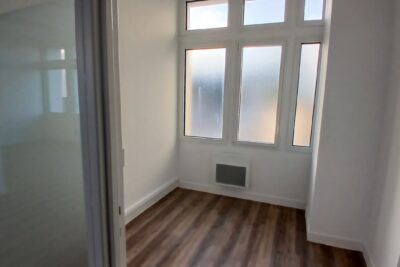 Agrandir l'image 4 sur 6, fenêtre modale