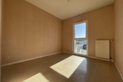 Agrandir l'image 4 sur 8, fenêtre modale