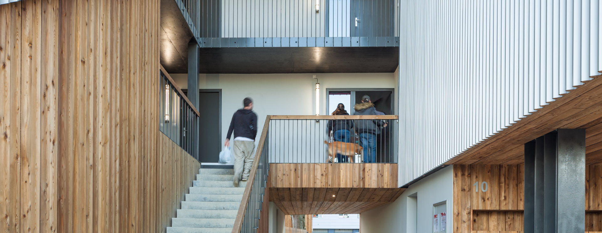Photo de locataires dans une résidence Silène, Logement social Saint-Nazaire