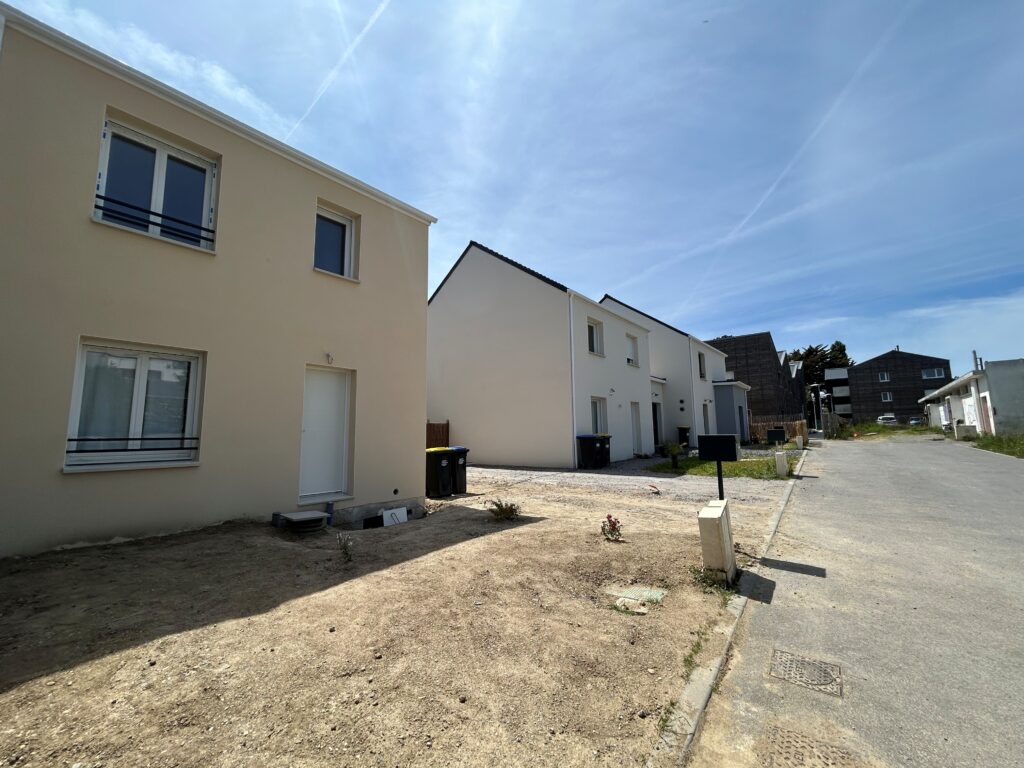 Photographie des nouvelles maisons du lotissements Neyman à Saint-Nazaire - Agrandir l'image, fenêtre modale