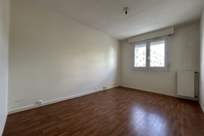 Agrandir l'image 4 sur 8, fenêtre modale